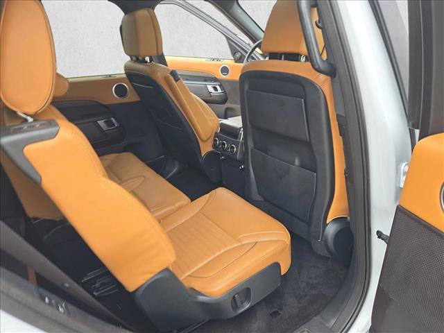 Used 2018 Land Rover Discovery HSE Luxury AWD/4WD image 20