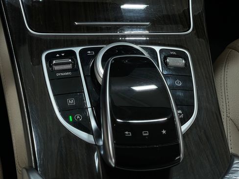 Used 2016 Mercedes-Benz GLC 300 4MATIC w/ Premium Package image 22