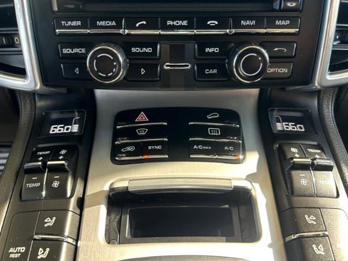 Used 2015 Porsche Cayenne S image 15