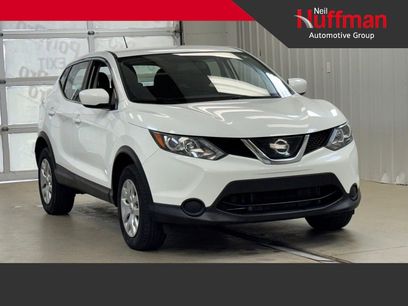 Used 2016 Nissan Rogue S w/ Appearance Package