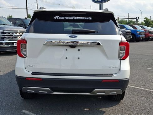 Certified 2023 Ford Explorer XLT w/ Equipment Group 202A AWD/4WD image 5