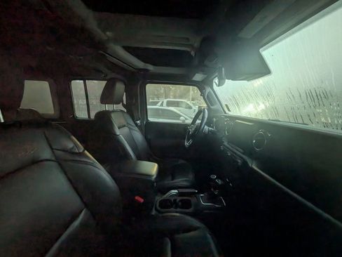 Used 2021 Jeep Wrangler Unlimited Rubicon image 9