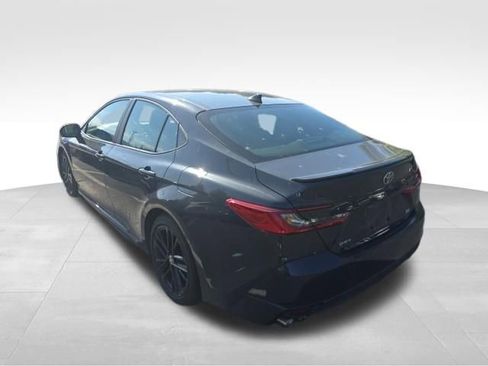Used 2025 Toyota Camry SE w/ Multimedia Upgrade Package FWD image 4