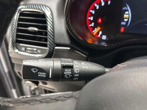Used 2021 Jeep Grand Cherokee Altitude AWD/4WD image 31