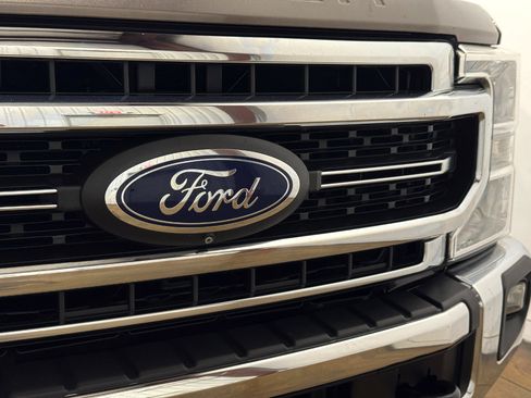 Used 2020 Ford F250 Lariat w/ Lariat Value Package image 60