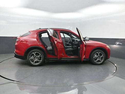 Used 2023 Alfa Romeo Stelvio Sprint AWD/4WD image 43