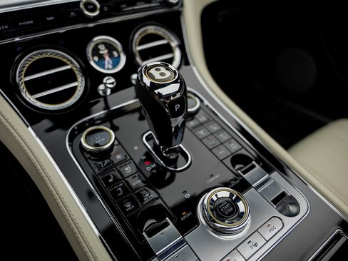 Used 2020 Bentley Continental GT AWD/4WD image 49