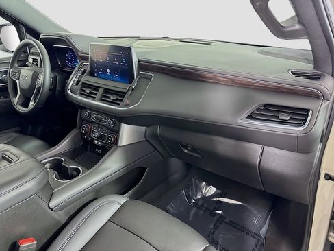 Certified 2023 Chevrolet Tahoe Z71 w/ Luxury Package image 35