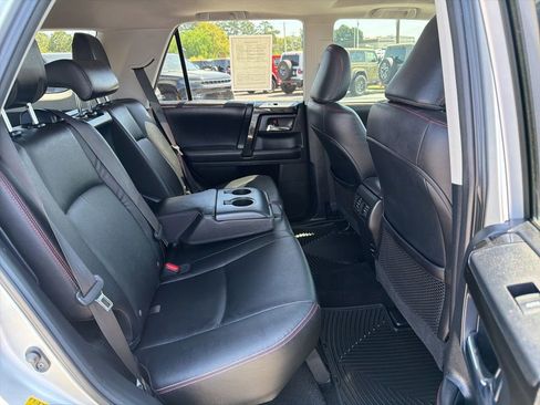 Used 2016 Toyota 4Runner Trail Premium AWD/4WD image 19
