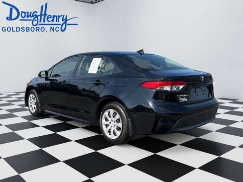 Used 2024 Toyota Corolla LE FWD image 3