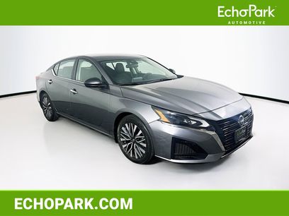Used 2024 Nissan Altima 2.5 SV