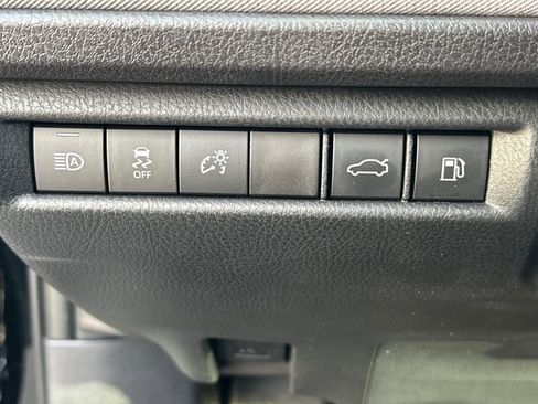 Used 2026 Toyota Camry LE w/ Convenience Package image 17