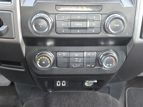 Used 2019 Ford F150 XLT image 18