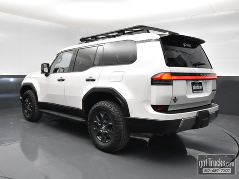 Used 2024 Lexus GX 550 GX 550 Overtrail+ image 5