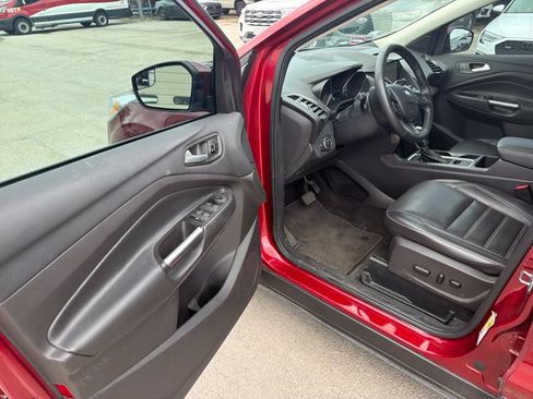 Used 2018 Ford Escape Titanium AWD/4WD image 9