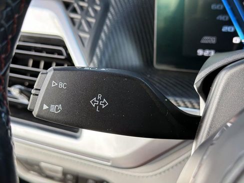 Used 2023 BMW XM AWD/4WD image 32