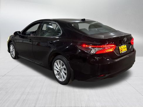 Certified 2023 Toyota Camry XLE w/ Cold Weather Package AWD/4WD image 4