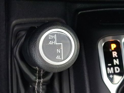 Used 2022 Jeep Wrangler Unlimited Sahara w/ Cold Weather Group AWD/4WD image 30