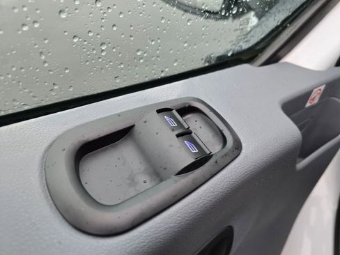 Used 2019 Ford Transit 350 XLT image 21