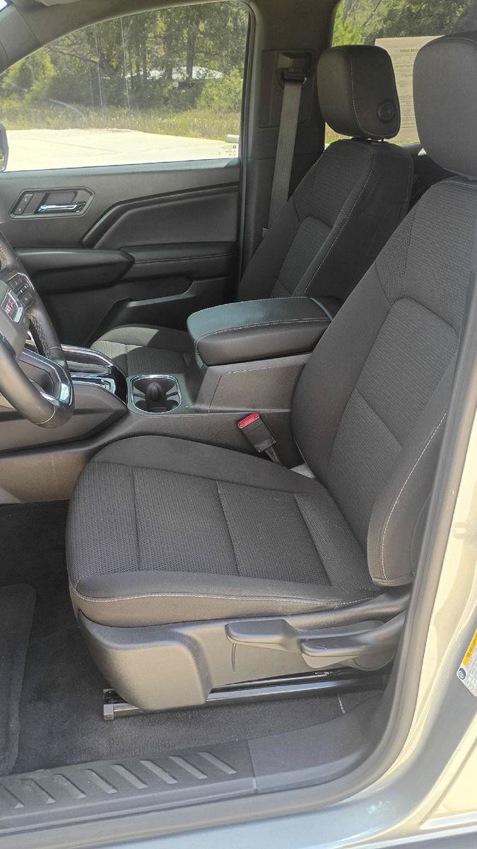 Used 2025 GMC Canyon Elevation RWD image 10