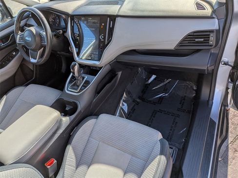 Used 2025 Subaru Outback Premium image 31