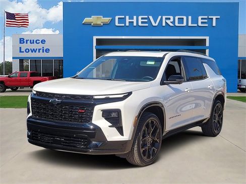 Used 2024 Chevrolet Traverse RS w/ LPO, Floor Liner Package image 1