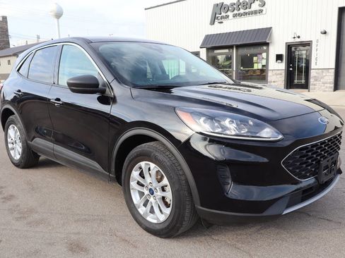 Used 2022 Ford Escape SE w/ Convenience Package image 2