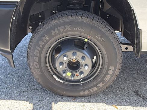 New 2026 RAM 3500 Tradesman AWD/4WD image 26