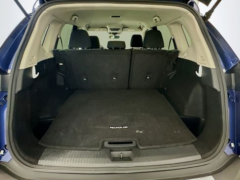 Used 2023 Nissan Rogue SV image 29