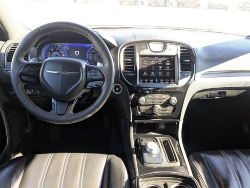 Used 2023 Chrysler 300 S image 29