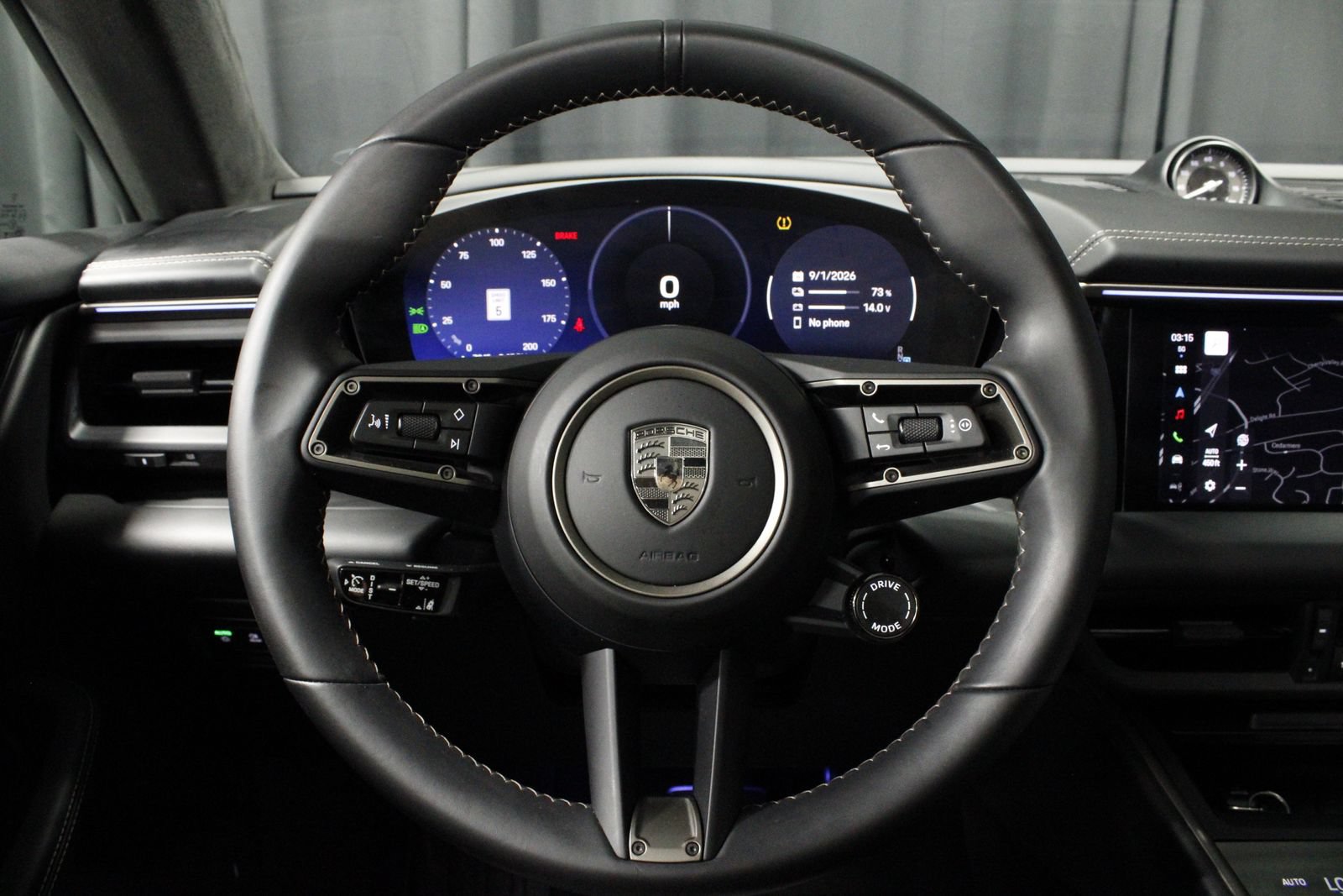 Certified 2025 Porsche Macan Turbo Electric AWD/4WD image 23