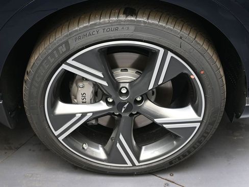 New 2026 Genesis GV80 2.5T Prestige image 10