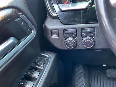 Used 2022 Chevrolet Silverado 1500 LT AWD/4WD image 32
