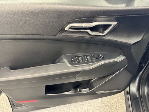 Used 2023 Kia Sportage LX image 20