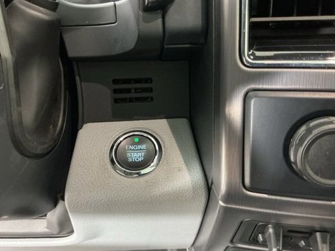 Used 2022 Ford F450 Limited image 29