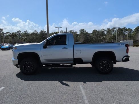 Used 2022 Chevrolet Silverado 2500 LT w/ Convenience Package image 8