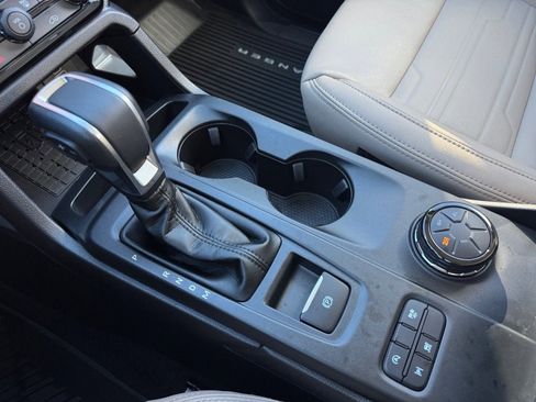 Used 2025 Ford Ranger Lariat w/ Chrome Accent Package image 28