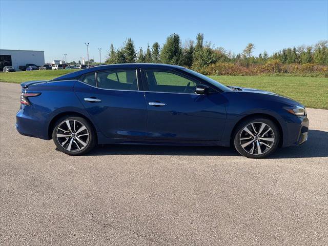 Used 2023 Nissan Maxima SV w/ Floor Mat Group FWD image 4