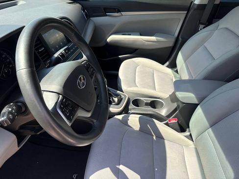 Used 2017 Hyundai Elantra SE w/ SE A/T Tech Package 03 FWD image 17