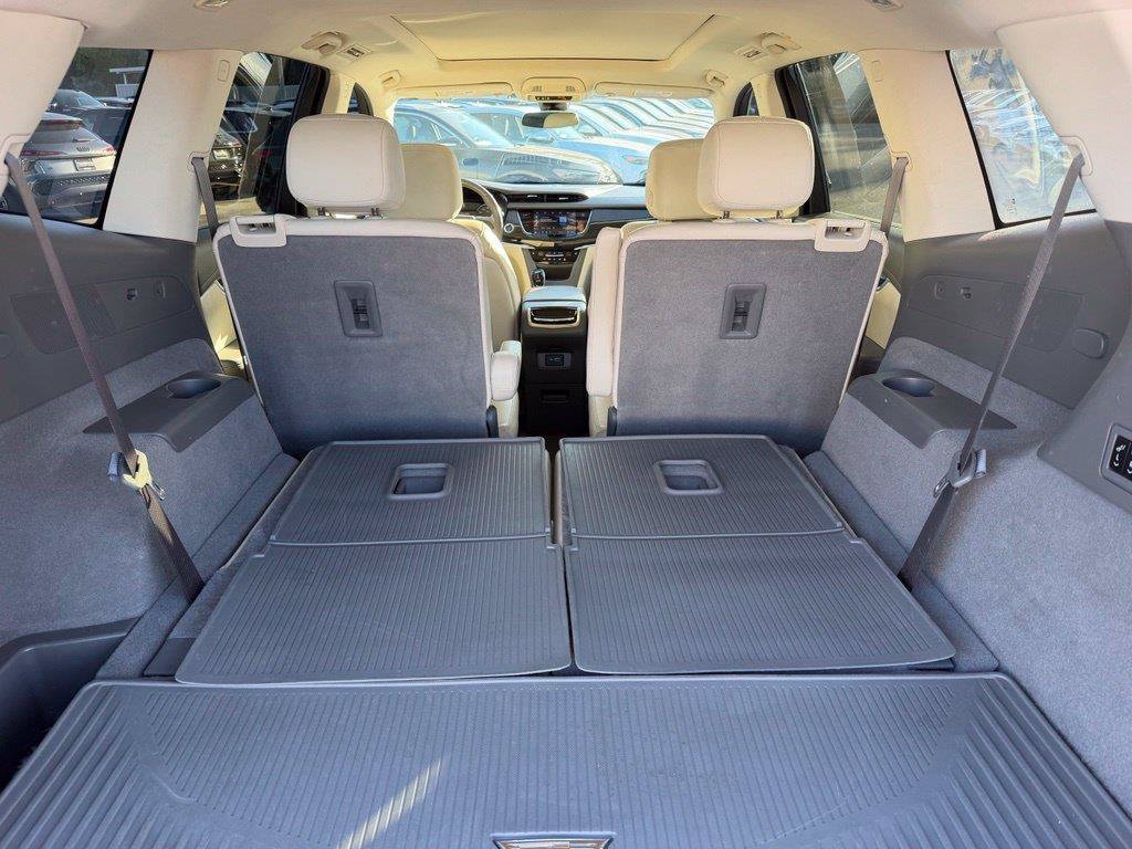 Used 2021 Cadillac XT6 Premium Luxury FWD image 25