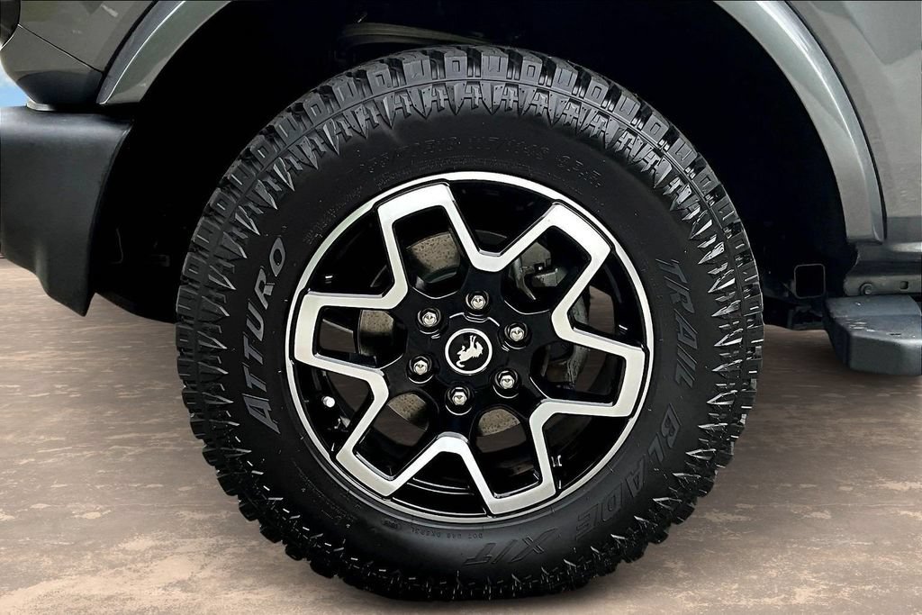 Used 2023 Ford Bronco Outer Banks AWD/4WD image 35