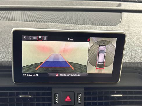 Used 2019 Audi Q5 Prestige w/ Prestige Package image 19