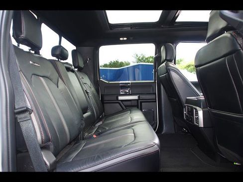 Used 2020 Ford F350 Platinum image 29