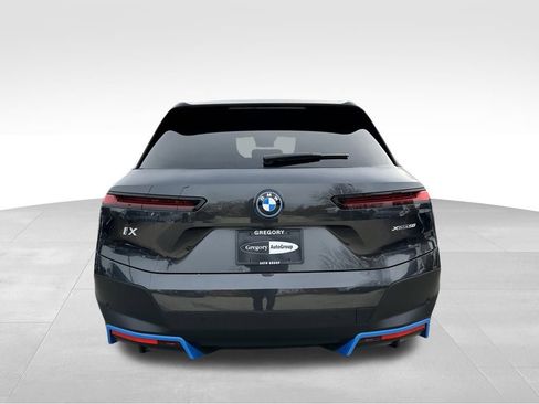 Used 2024 BMW iX xDrive50 image 9