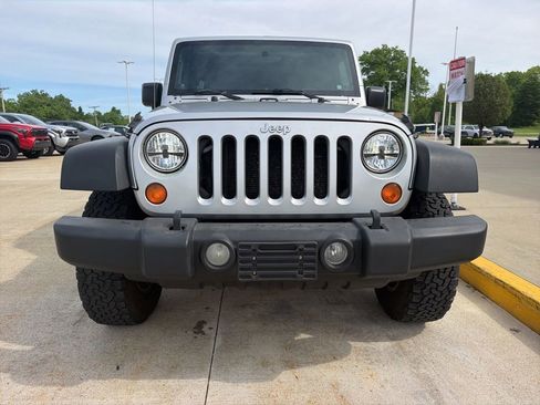 Used 2008 Jeep Wrangler Unlimited Rubicon w/ PWR Convenience Group AWD/4WD image 2