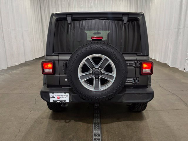 Used 2019 Jeep Wrangler Unlimited Sport w/ Technology Group AWD/4WD image 5