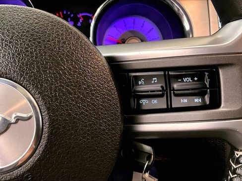 Used 2012 Ford Mustang Premium image 19