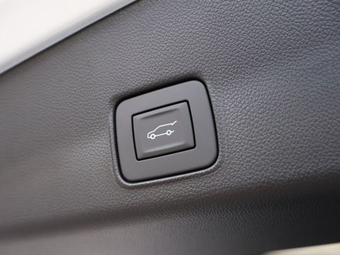 New 2026 Chevrolet TrailBlazer LT w/ Convenience Package FWD image 23
