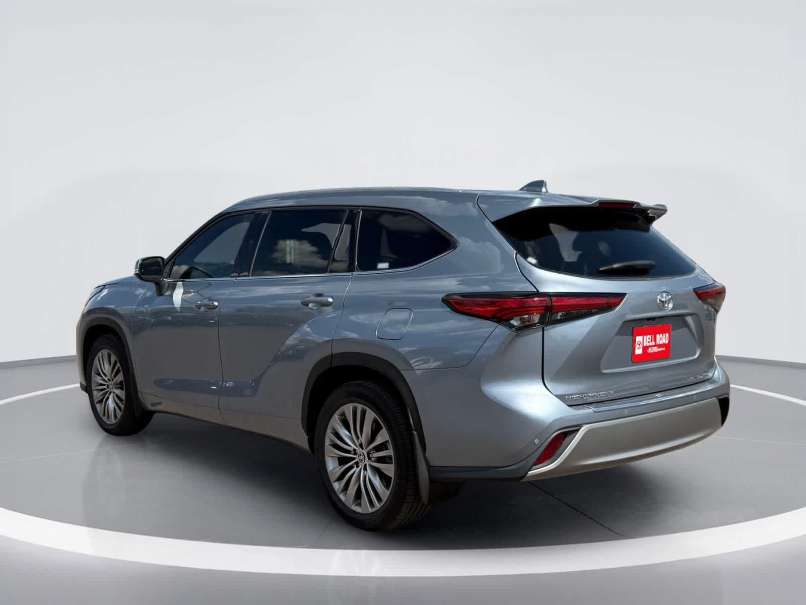 Used 2021 Toyota Highlander Platinum AWD/4WD image 6