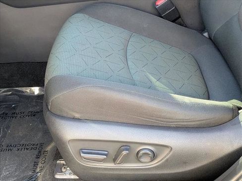 Used 2023 Toyota RAV4 XLE image 15